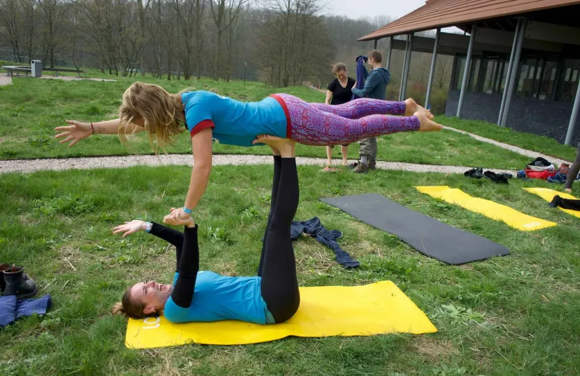 buiten yoga acrobatiek acroyoga workshop