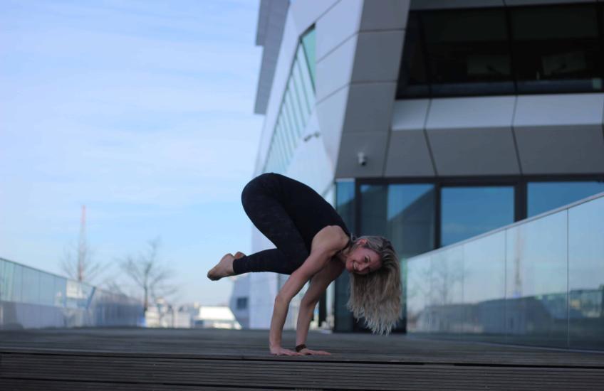 Workshop Arm balance with a beat