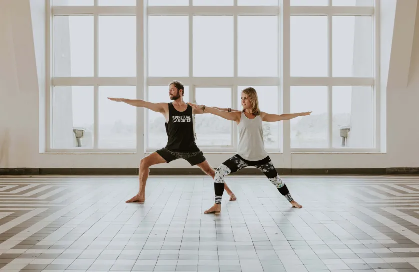 happy with yoga yoga youtube website detox gezond blij yogaserie