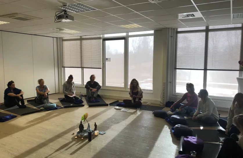 Review! ONE DAY YOGA RETREAT 