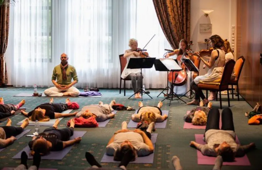 Foto Yoga in Concert: Oranjewoud Festival