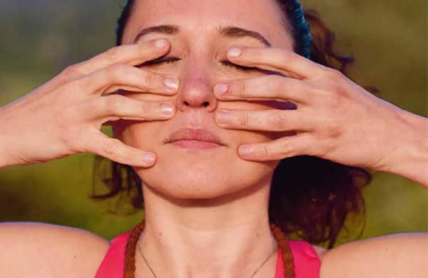 preview linkerneusgat yoga tijdschrift