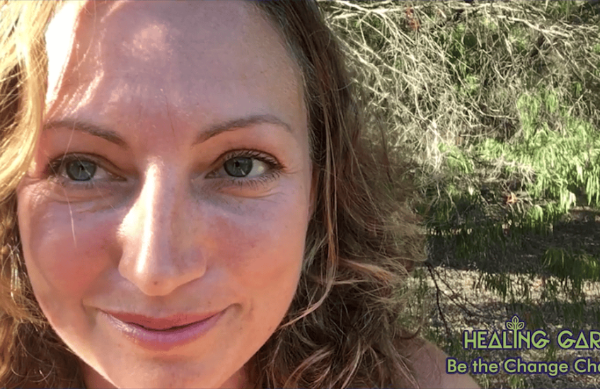 Still Sarah Schröder. Bron: YouTube