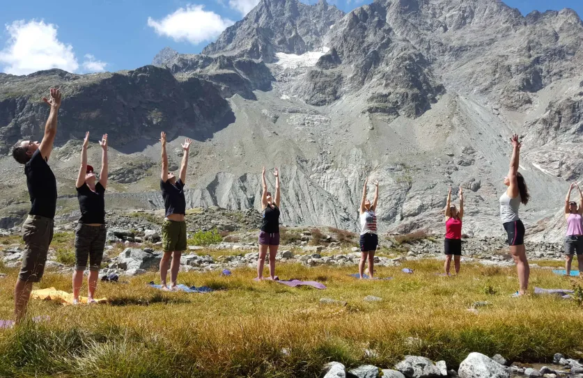 yoga trekking