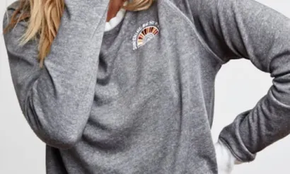 Sunshine Rays Boyfriend Sweater. Bron: Iloveyoga