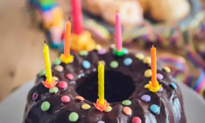 Verjaardagstaart. Foto van Markus Spiske via Pexels.com.