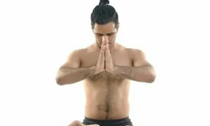 WYA Exclusive Yoga Training met Guru Dharm