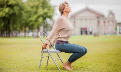 Paula Jap Tjong geeft op 13 april een workshop stoeyoga. 