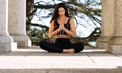 Overeenkomsten en verschillen tussen de yogafilosofie en het boeddhisme