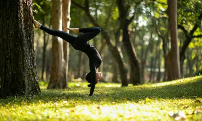 Yoga in het bos
