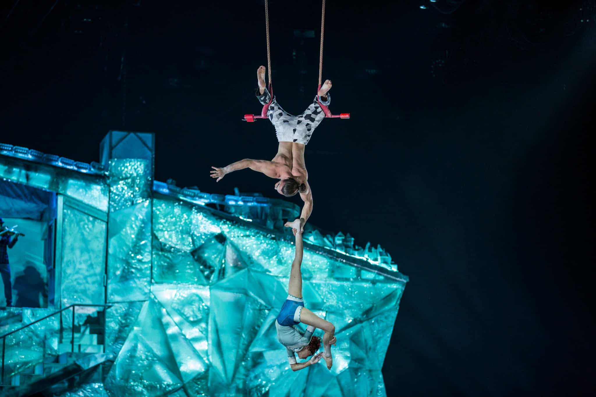 Acroyoga-liefhebbers opgelet! Cirque du Soleil komt naar Rotterdam