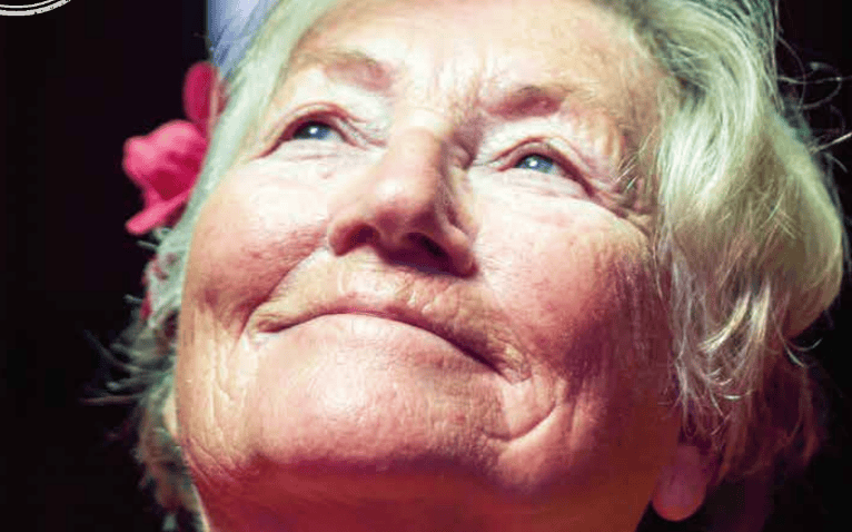 Antonia is 75 jaar en yogadocente: ”Yoga is een investering in jezelf”