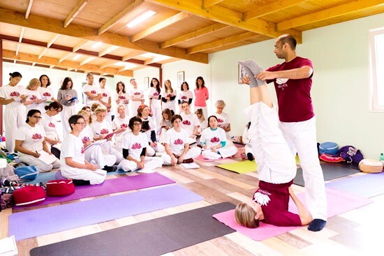 Interview met Yogi Ram, directeur van de Arhanta Yoga Ashrams