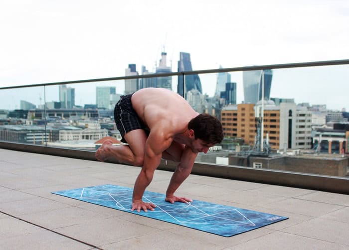 Broga trekt mannen wel naar de yogamat