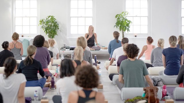 Benefiet Yogadag georganiseerd door Esther Ekhart