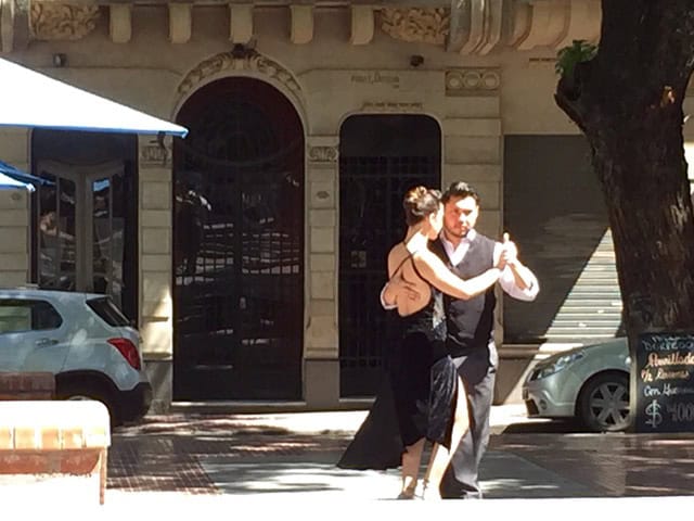 Lotte vliegt rond #4: Tango in Buenos Aires