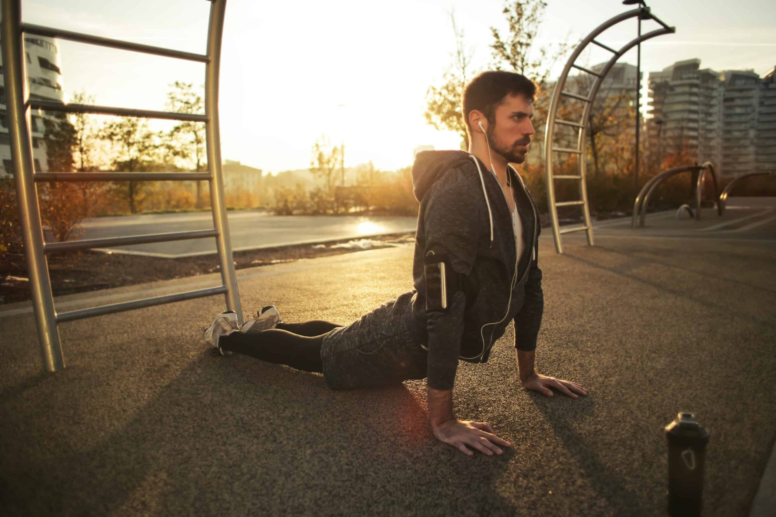 Bewezen: Yoga heeft een positieve invloed op het lichaamsbeeld van mannen