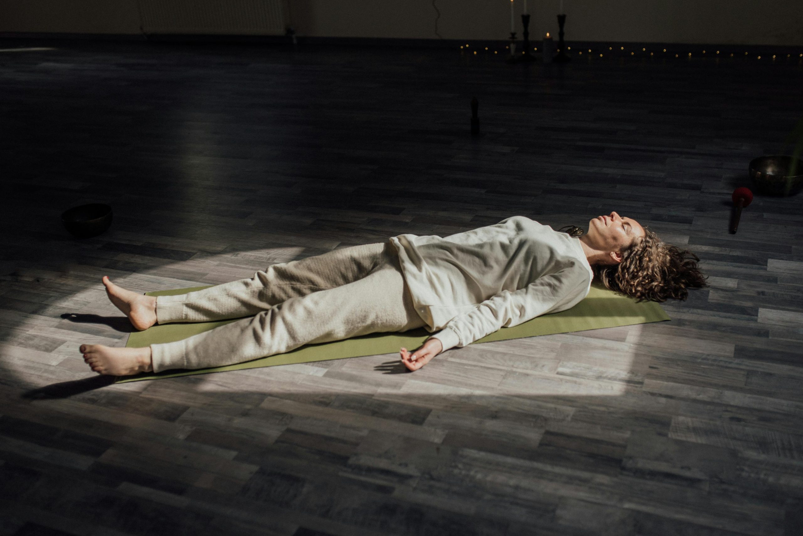Slaap als medicijn: hoe yoga nidra je hormonen in balans brengt