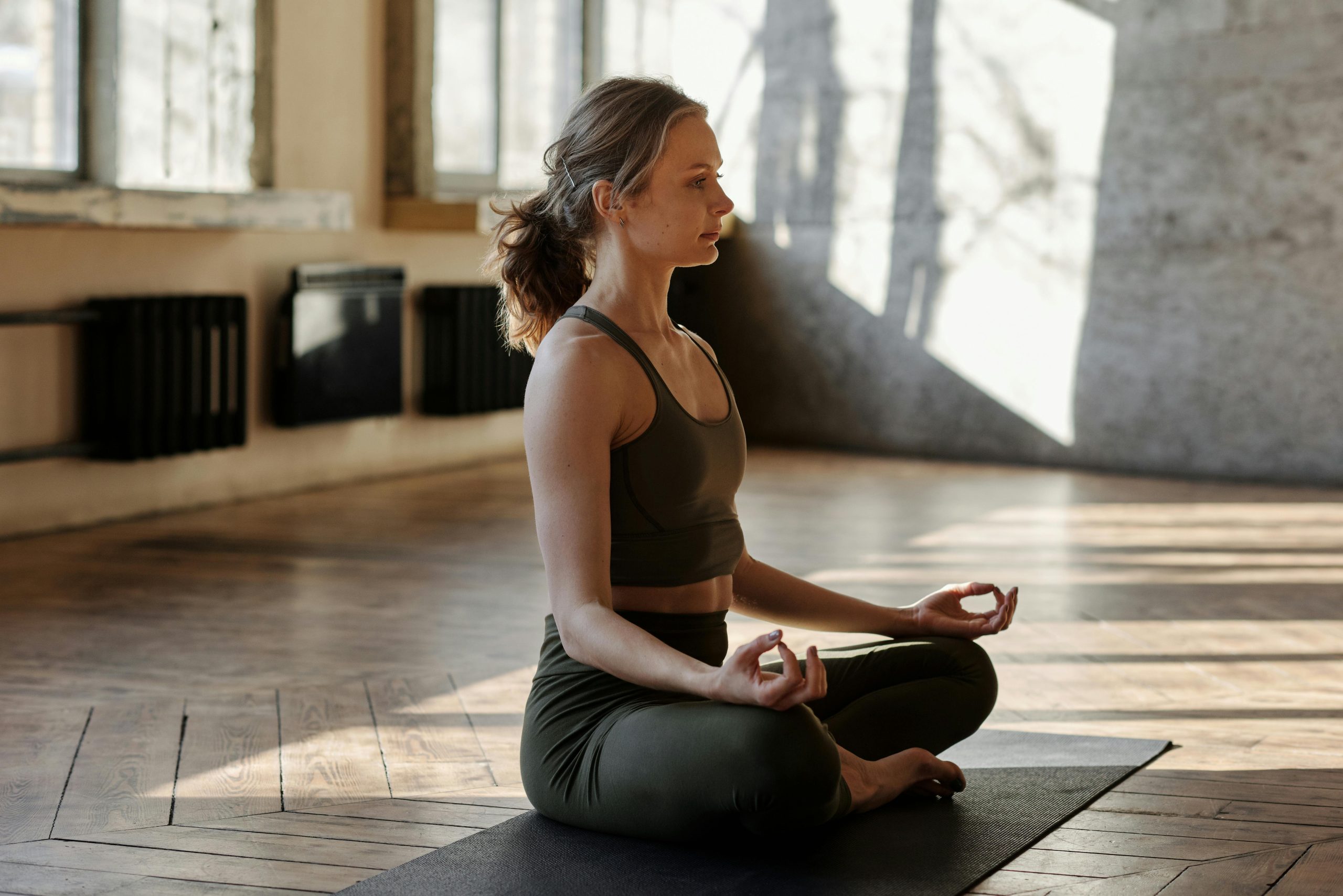 Hoe yoga je intuïtie versterkt: dit zegt de neurowetenschap over het brein en bewustzijn