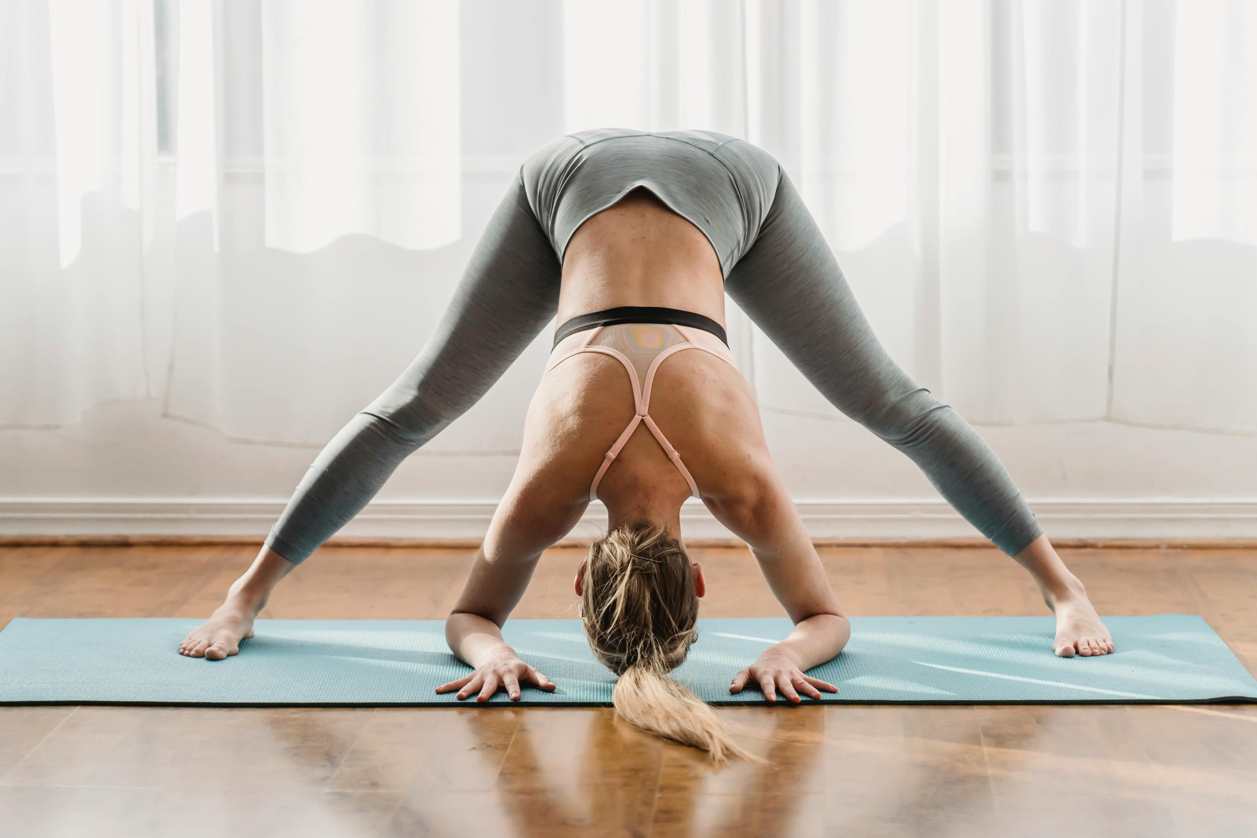 Waarom steeds meer Nederlanders op de yogamat stappen