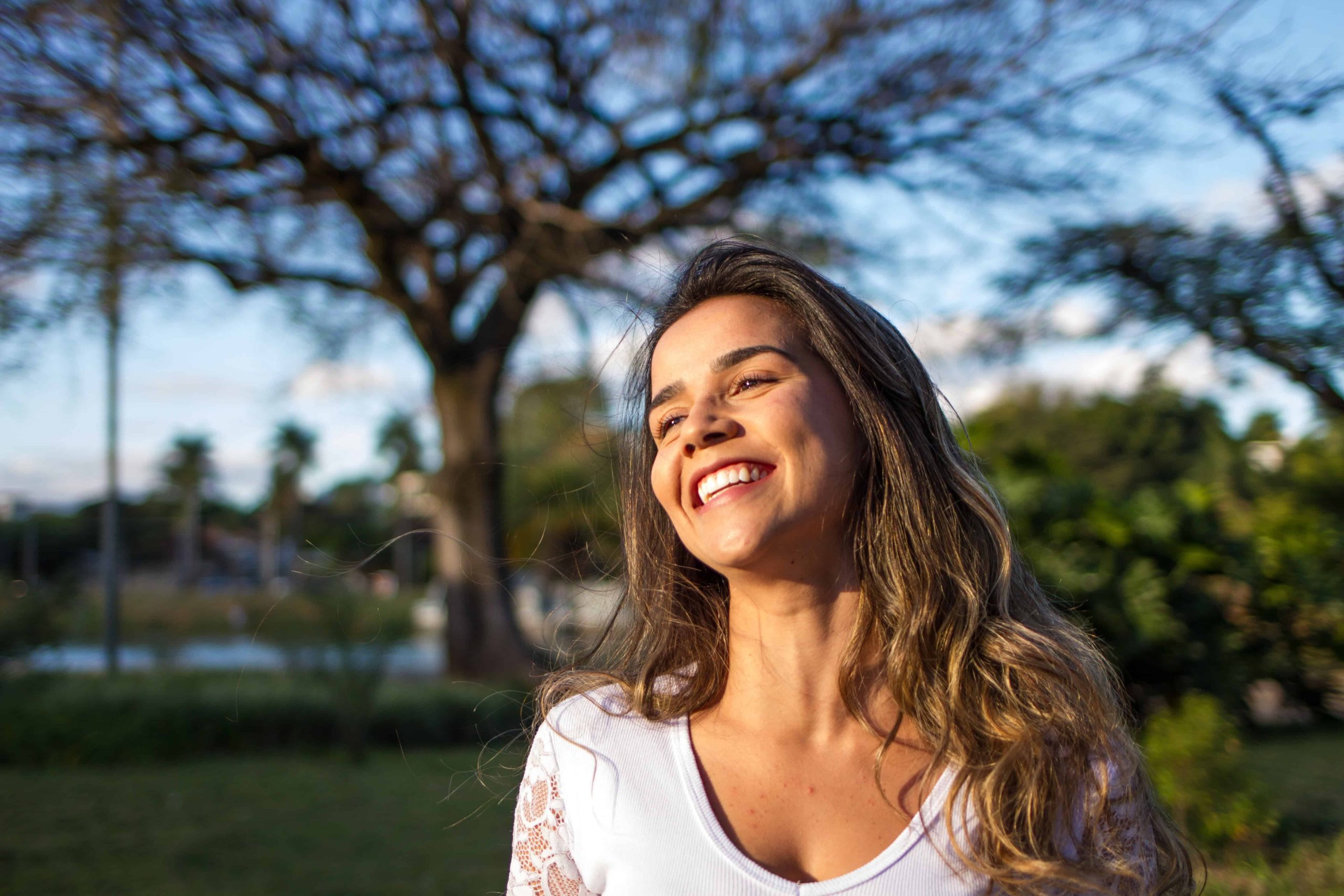 Helpt facial yoga voor een strakkere huid?