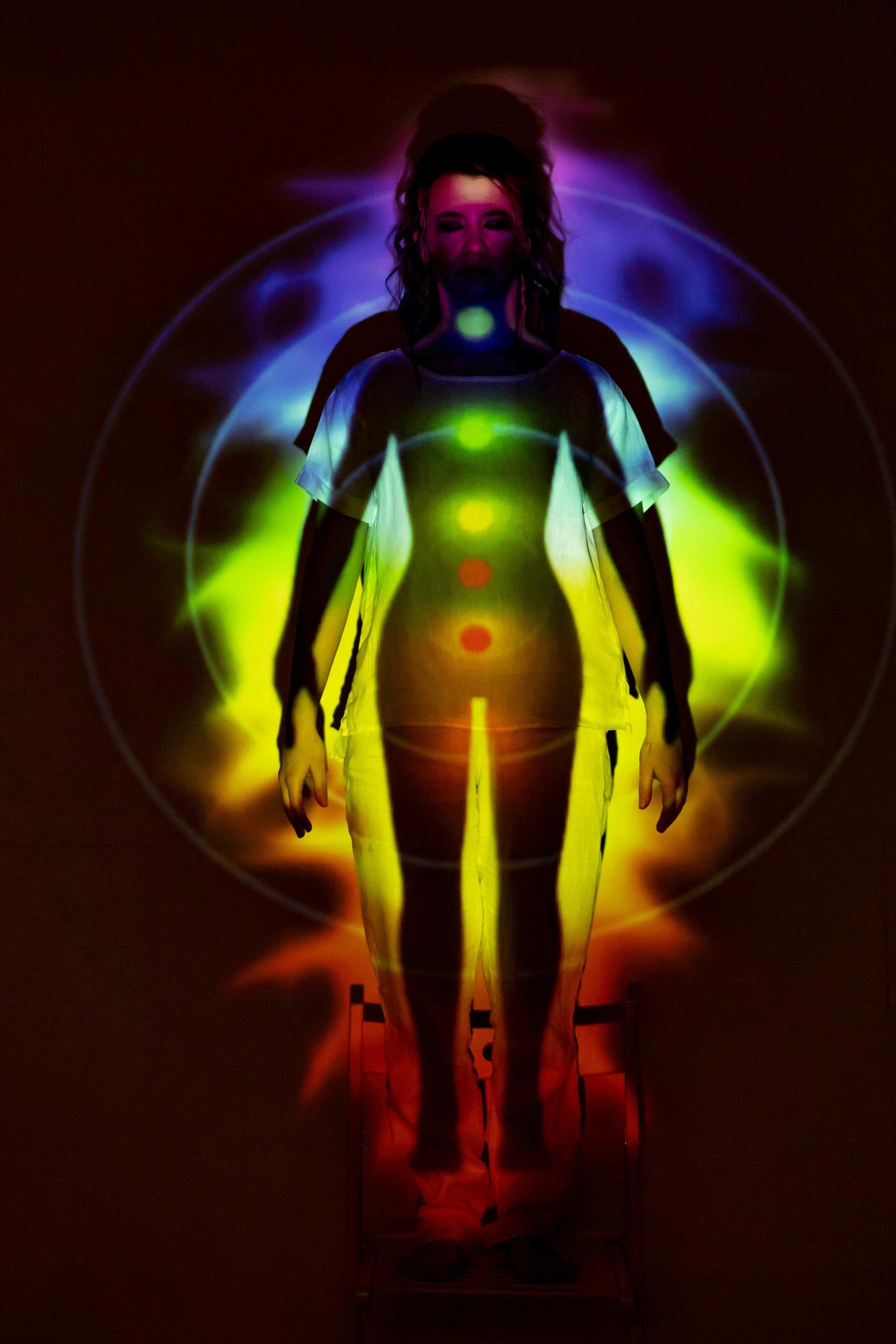 Chakra-symbolen als tatoeages: energiepunten van het lichaam