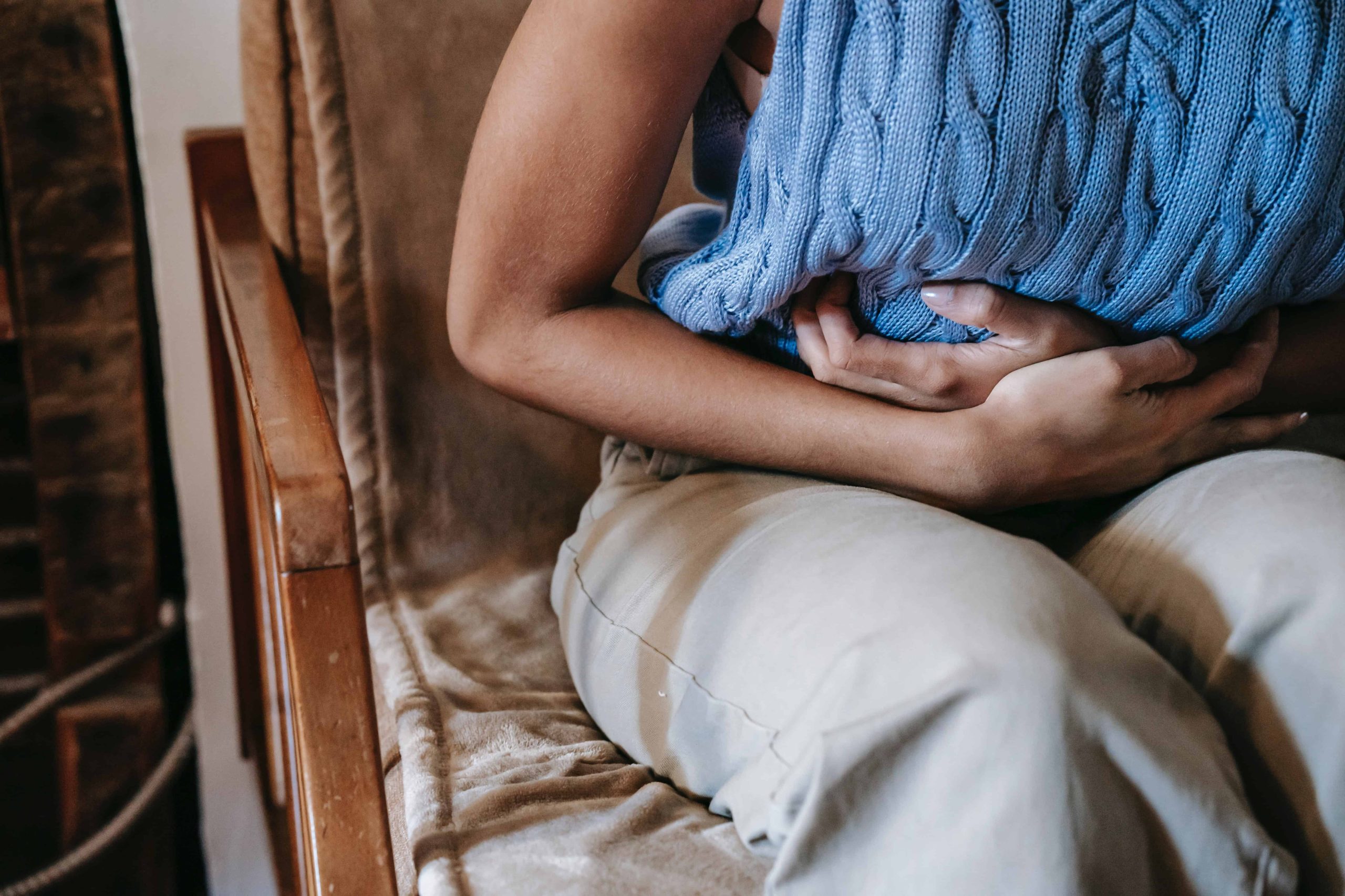 5 yogaposes tegen menstruatiekrampen