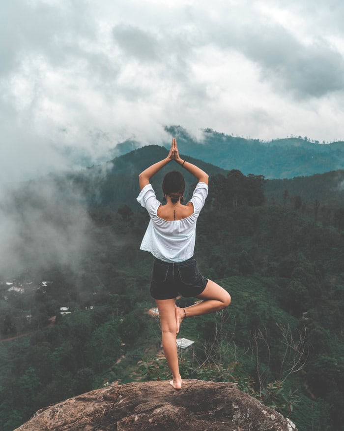 6 voordelen van yoga in de buitenlucht