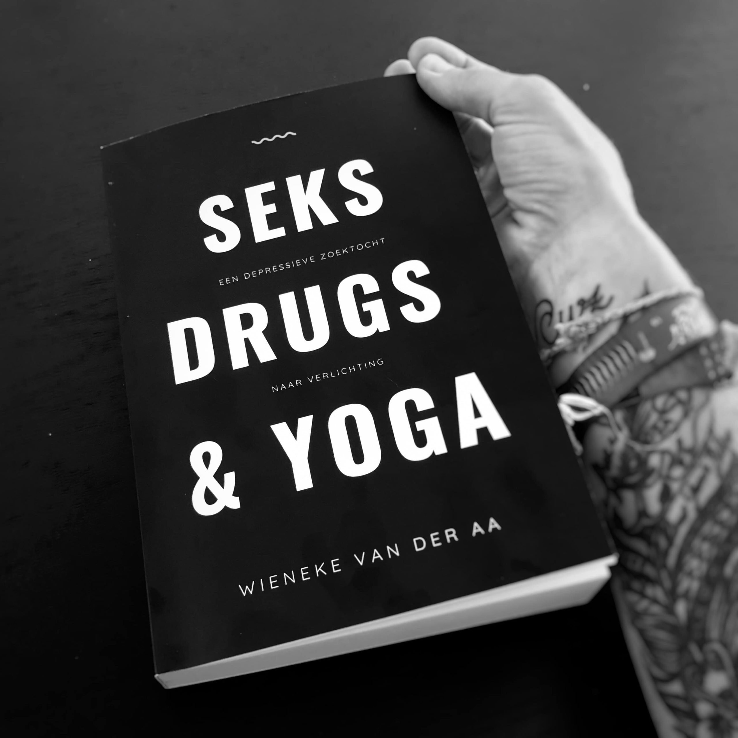 Eigenaresse yogastudio geeft boek uit: Seks, drugs & yoga