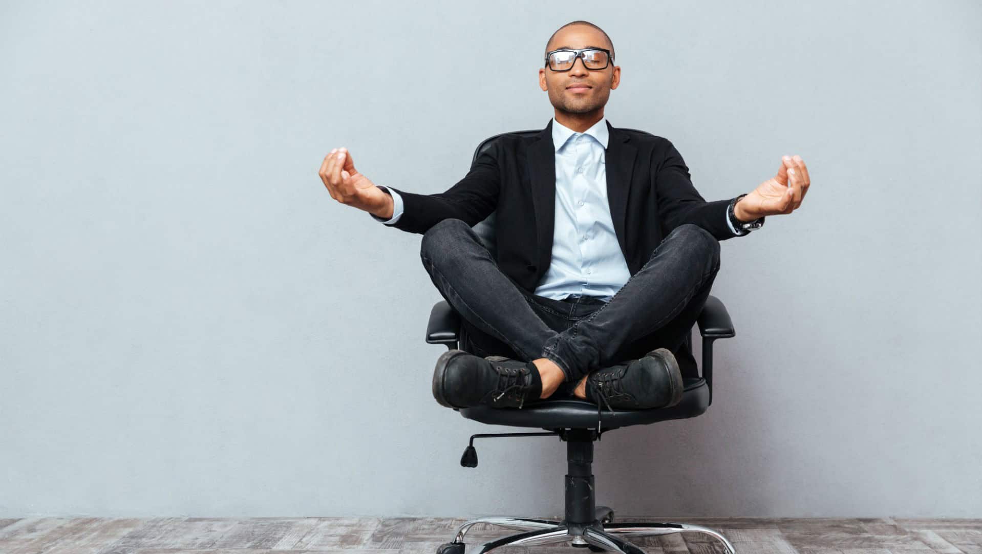 Yoga tijdens je werk: zo doe je dat