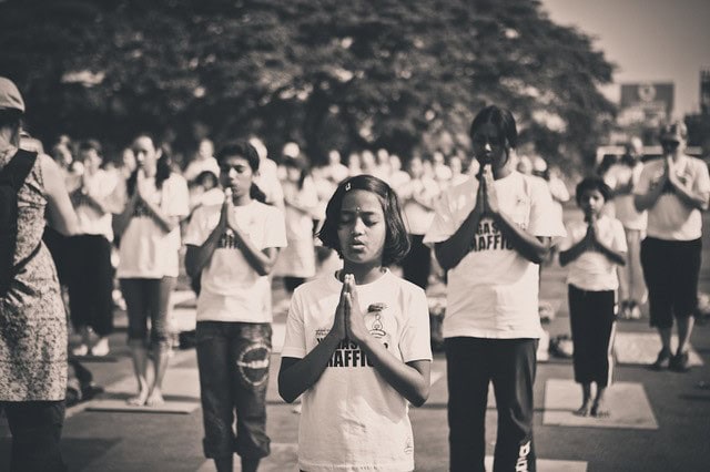 Yoga tegen mensenhandel? Hoe dan?