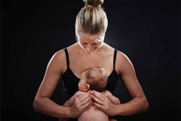 VOORPRET – Versterk de band met je baby: doe samen yoga!