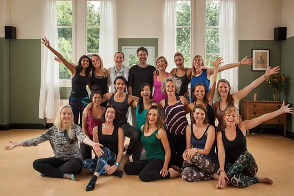 Geweldige nieuwe yogaschool opent zijn deuren in Amsterdam-Noord!
